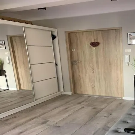 In Gdynia Near Baltic Beach, Cleaning Included Apartment Gdansk