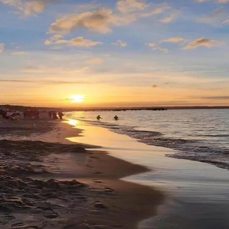 In Gdynia Near Baltic Beach, Cleaning Included Apartman Gdańsk