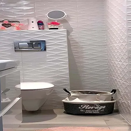 Apartament In Gdynia Near Baltic Beach, Cleaning Included *